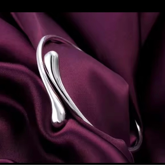 New Silver Women fine Water droplets bangles Bracelet - Picture 9 of 10